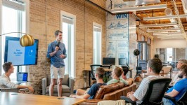 klik om te openen in viewer voor andere formaten
austin-distel-rxpThOwuVgE-unsplash gemaakt: 8-8-2025 22:14:21
laatst gewijzigd: 8-8-2025 22:14:22 grootte: 312kb.